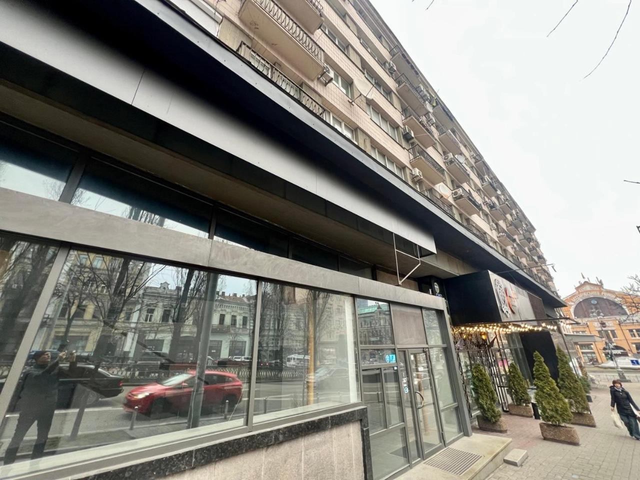 Apartments Near Arena City Kiev Exteriör bild